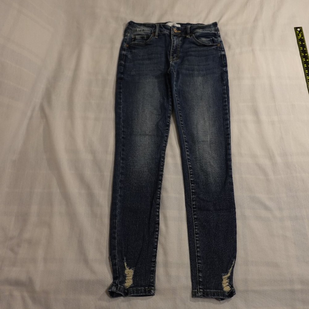 KanCan jeans mid‎ rise skinny women's 28 mild wash blue distressed
